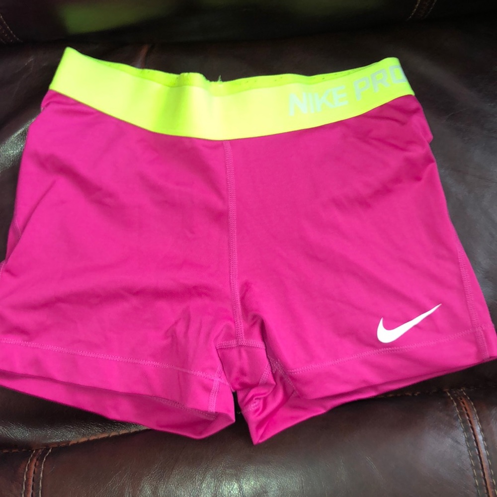 Nike spandex